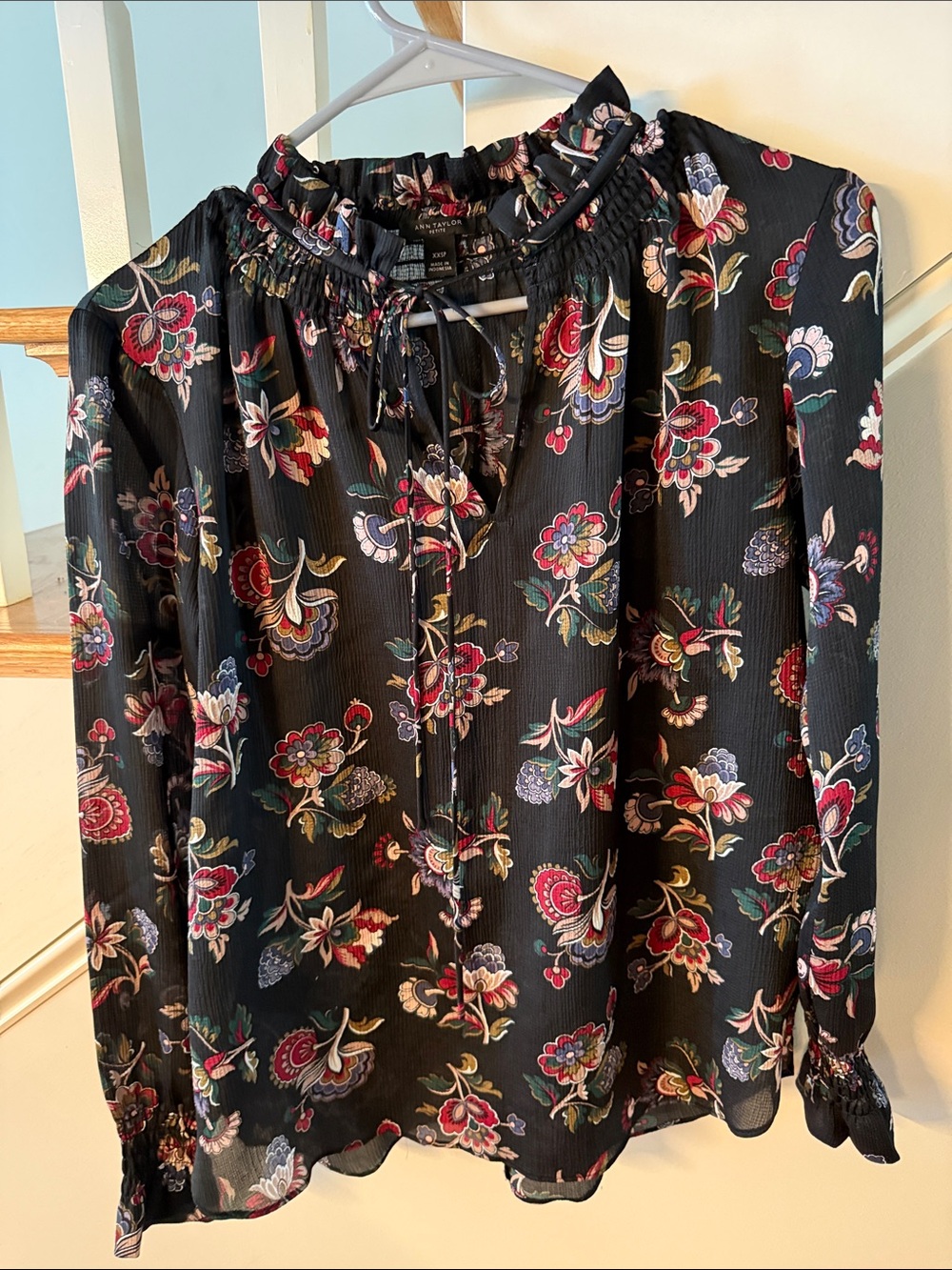 Floral Tie-Neck Blouse in Black - Elegant Women’s Top